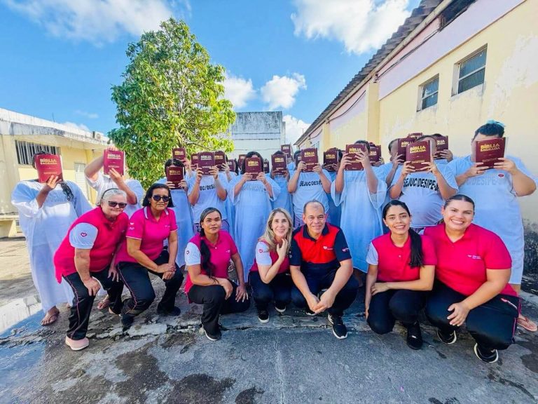 25 Reclusas “morrem para o passado” e iniciam nova vida no Prefem Socorro