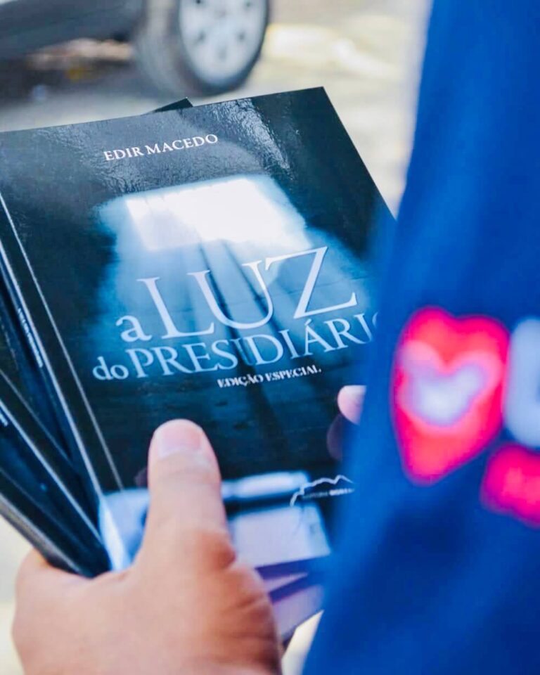 Doação de livros no CDP de Bauru integra ações da UNP no sistema prisional