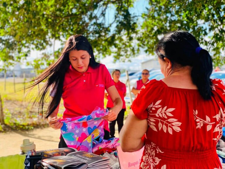 Doação de roupas integra trabalho da UNP com familiares em Alagoas